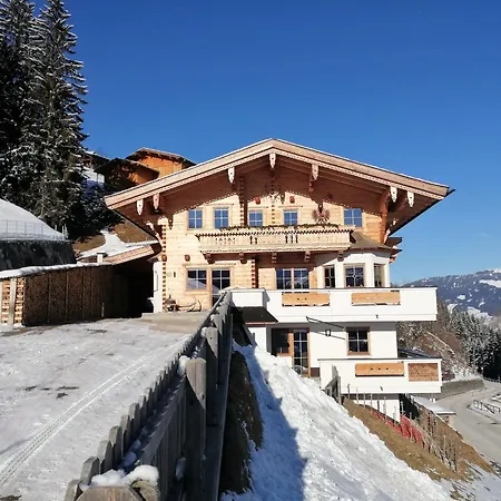 Apartment In Near Spieljochbahn